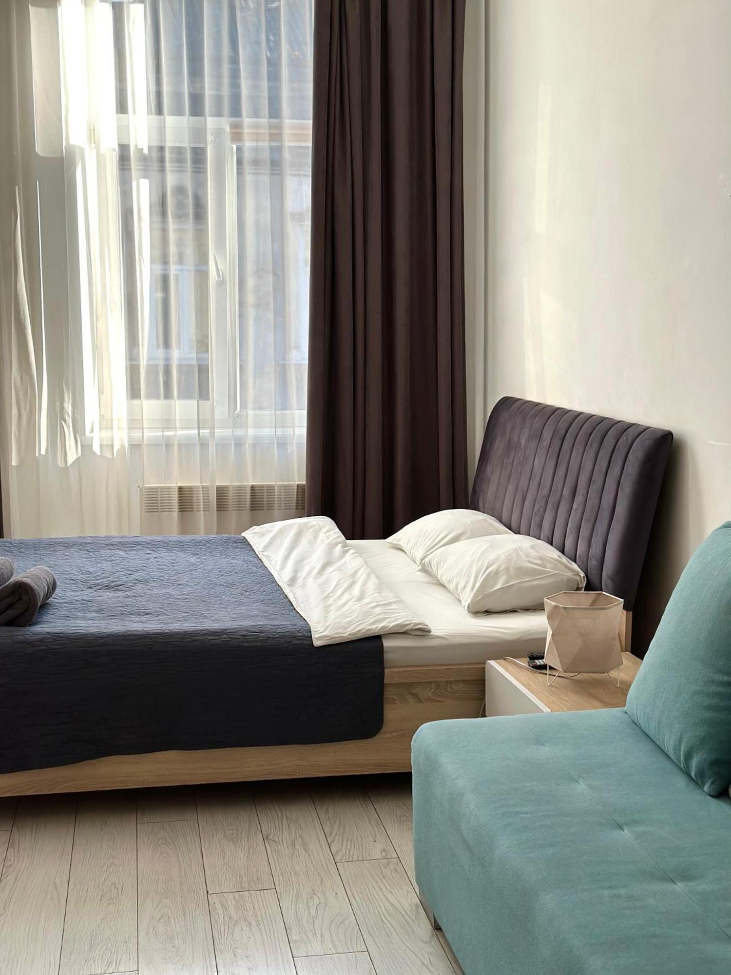 Romantic Apartments-Near Opera House 5/8 Lviv Buitenkant foto